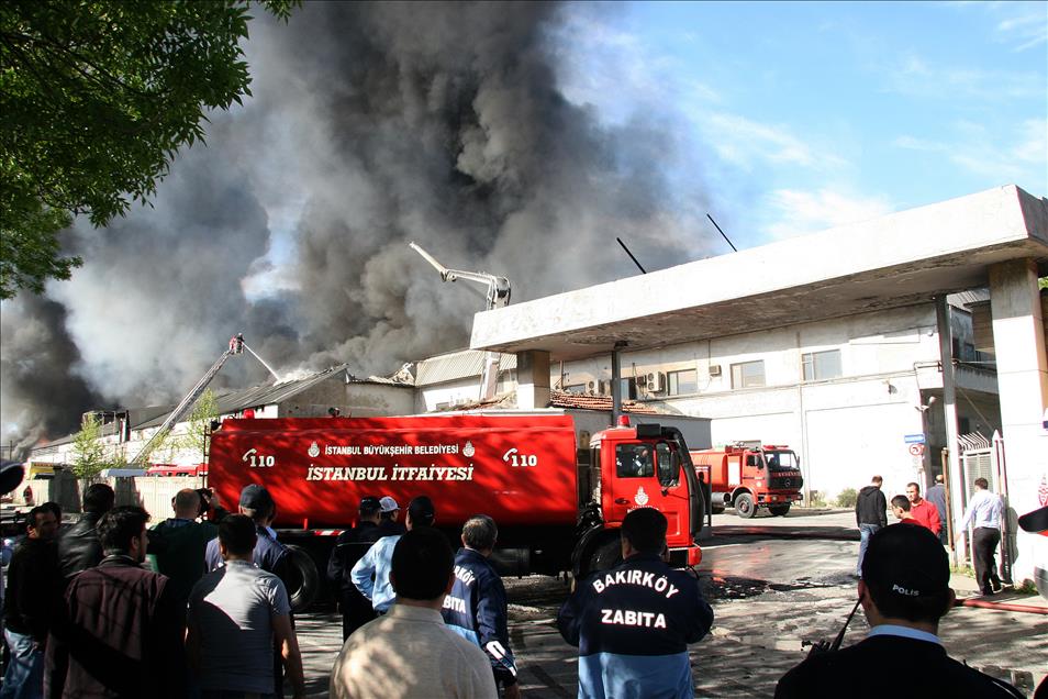 ZEYTINBURNU'NDA YANGIN