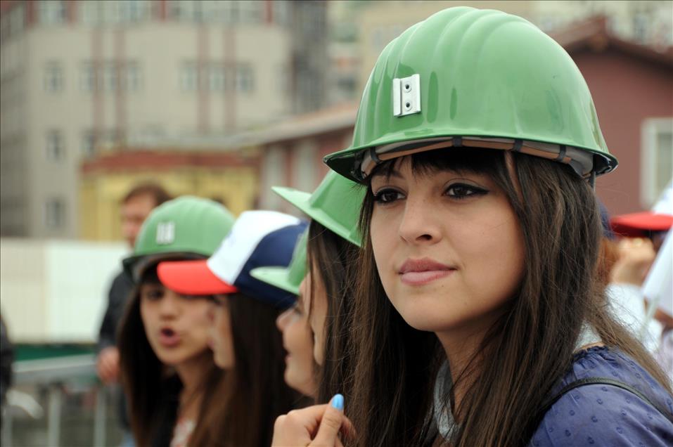 1 MAYIS EMEK VE DAYANISMA GUNU