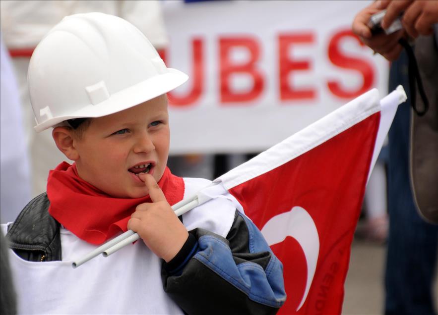 1 MAYIS EMEK VE DAYANISMA GUNU