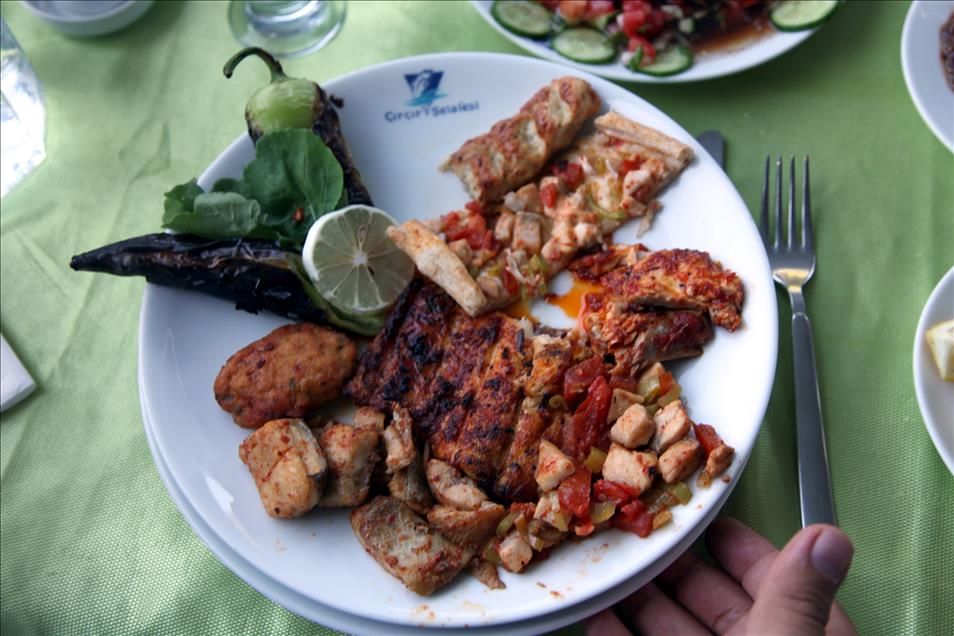''KARNIBALIK'' VE ''ALABALIK DOLMA'' SASIRTIYOR