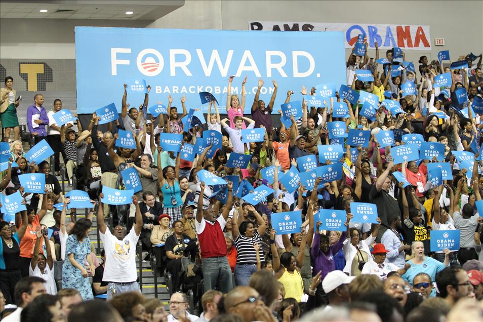 OBAMA ILK MITINGLERINI VIRGINIA VE OHIO EYALETLERINDE YAPTI