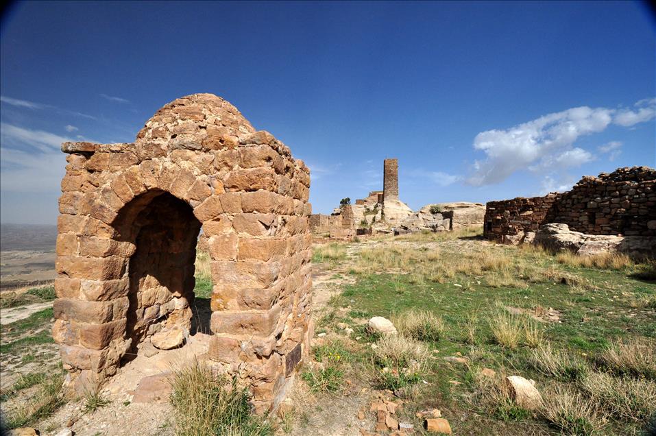 OSMANLIYA YONELIK ILK ISYANIN SAHIDI SULA KALESI