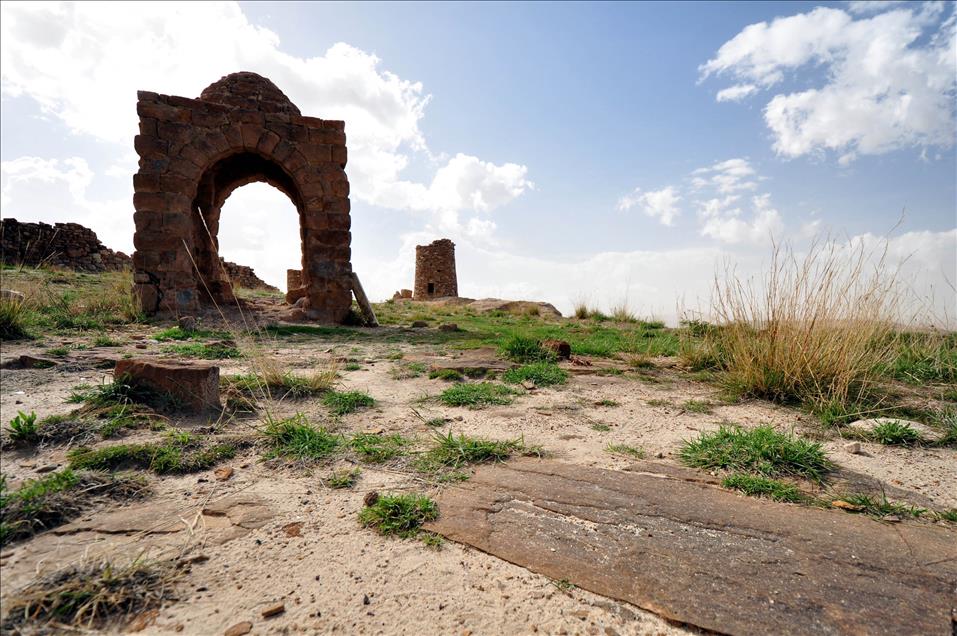 OSMANLIYA YONELIK ILK ISYANIN SAHIDI SULA KALESI