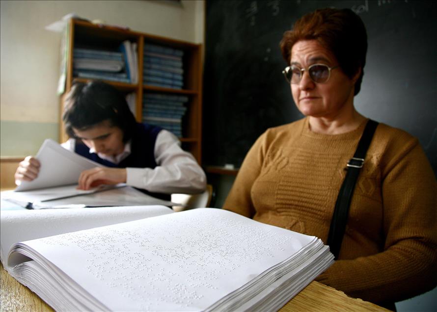 ANADOLU AJANSI ENGELLILERE EGITIM VEREN OKULLARA KONUK OLDU