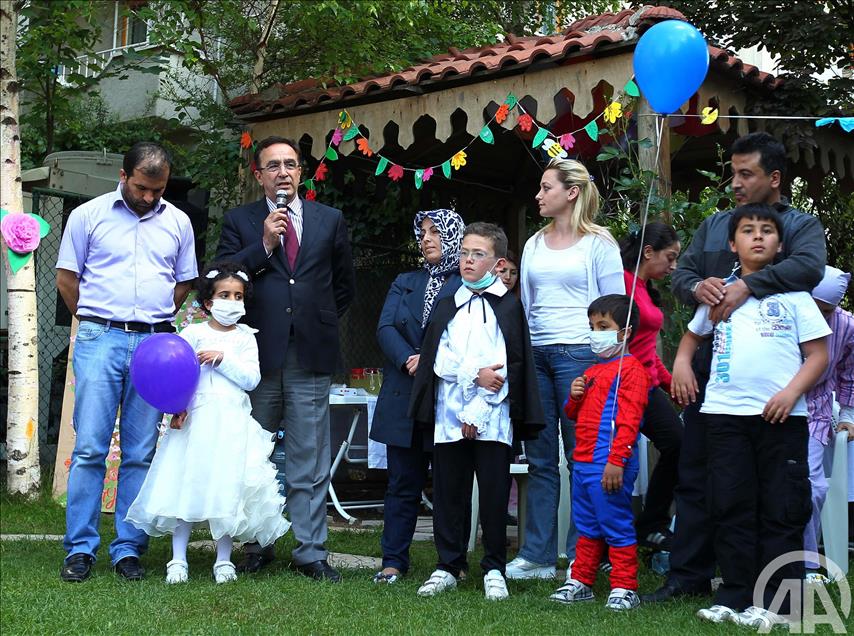 LOSEV'DEN 'MASKE ATMA' PARTISI