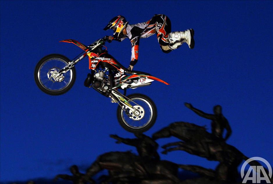 REDBULL X FIGHTERS JAMS GOSTERISI IZMIR'DE