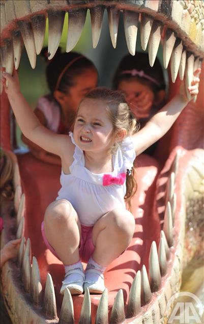 ANTALYA'DA ''DINOPARK'' ACILIYOR