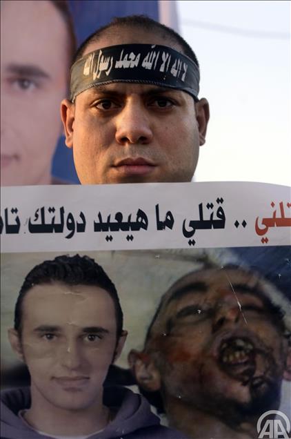 المصرييون يحيون الذكرى الثانية لوفاة خالد سعيد