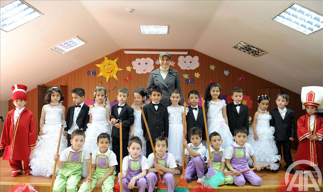 CUMHURBASKANI GUL'UN ESI HAYRUNNISA GUL, AGRI'DA