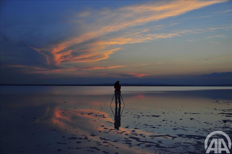 TUZ GOLU'NE FOTOGRAFCI ILGISI.