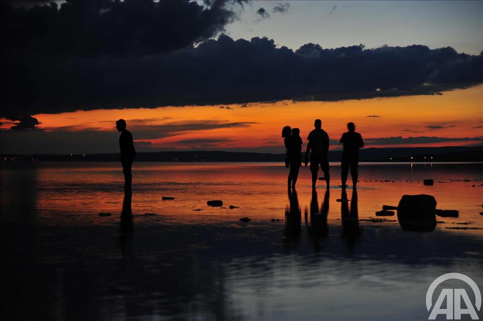 TUZ GOLU'NE FOTOGRAFCI ILGISI.