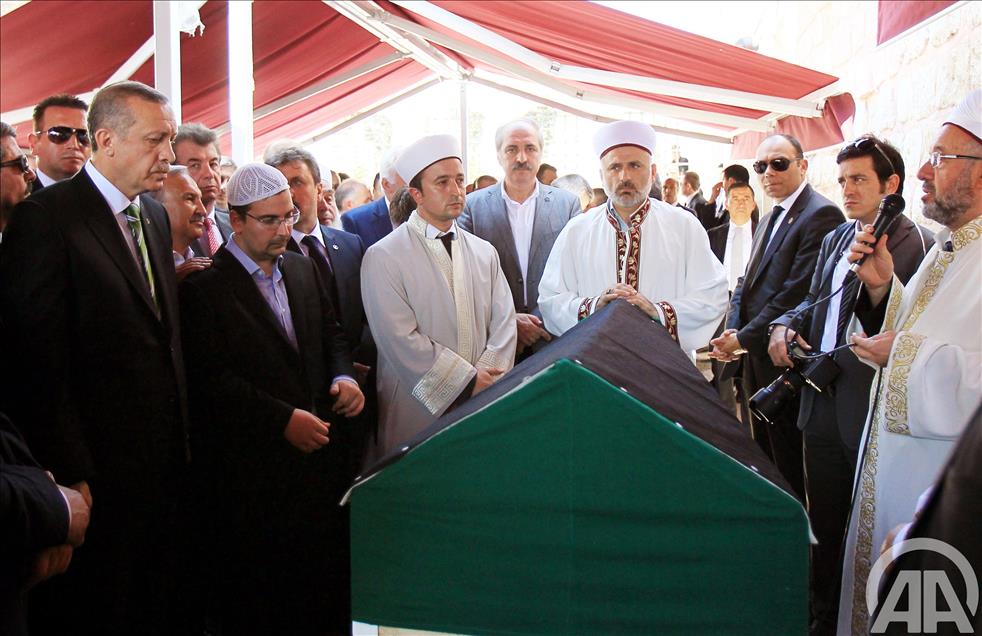 IS ADAMI SABRI ULKER SON YOLCULUGUNA UGURLANIYOR
