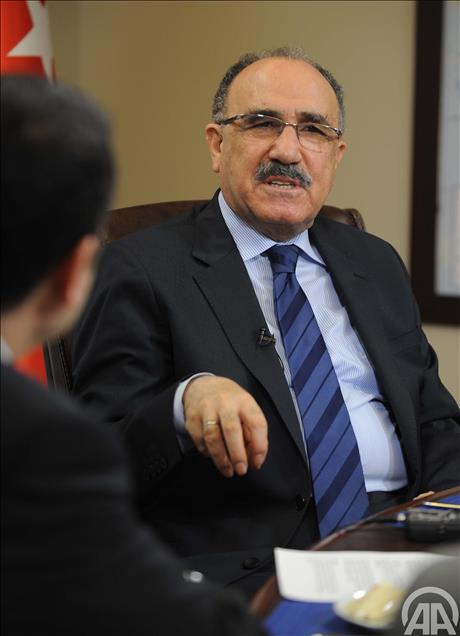 BASBAKAN YARDIMCISI ATALAY, AA EDITOR MASASI'NDA