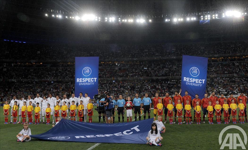 EURO 2012 ISPANYA - PORTEKIZ YARI FINAL MACI