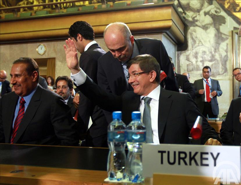 CENEVRE'DE SURIYE ZIRVESI