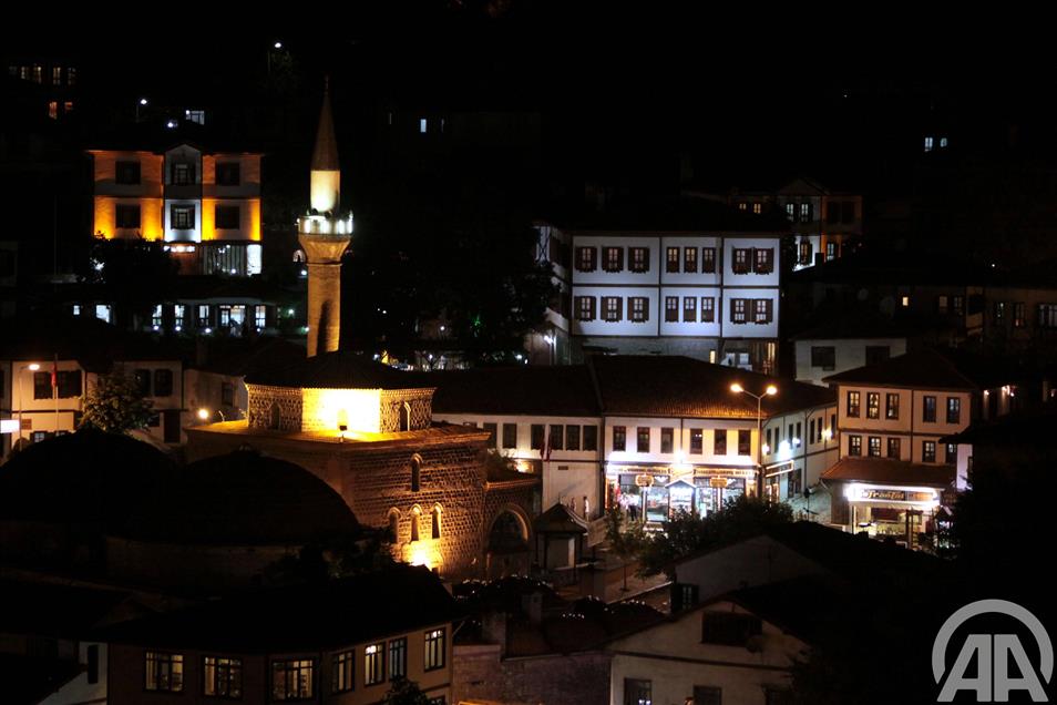 SAFRANBOLU'DA BERAT KANDILI