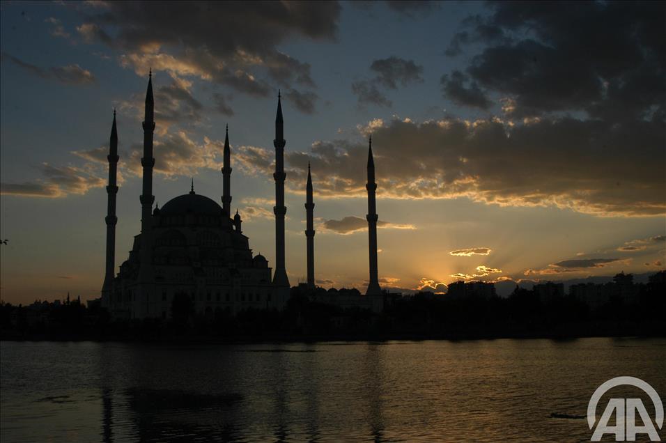 ADANA'DA BERAT KANDILI