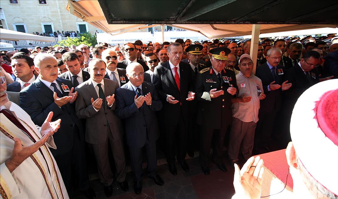 SEHIT PILOTLARIMIZI UGURLUYORUZ