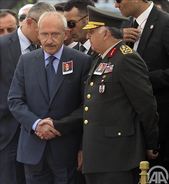 SEHIT PILOTLARIMIZI UGURLUYORUZ