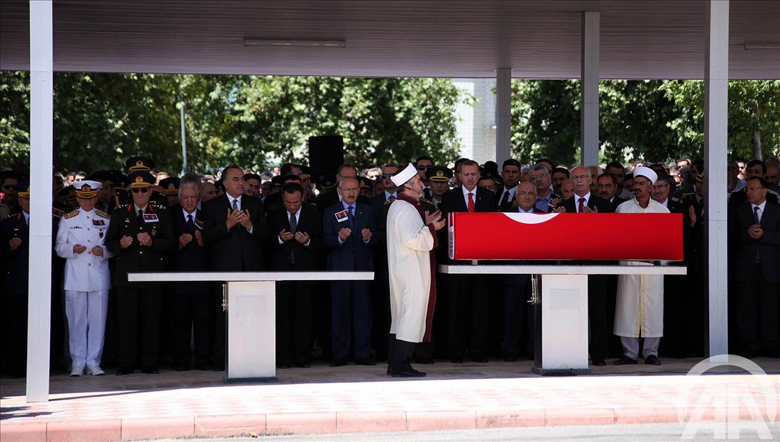 SEHIT PILOTLARIMIZI UGURLUYORUZ