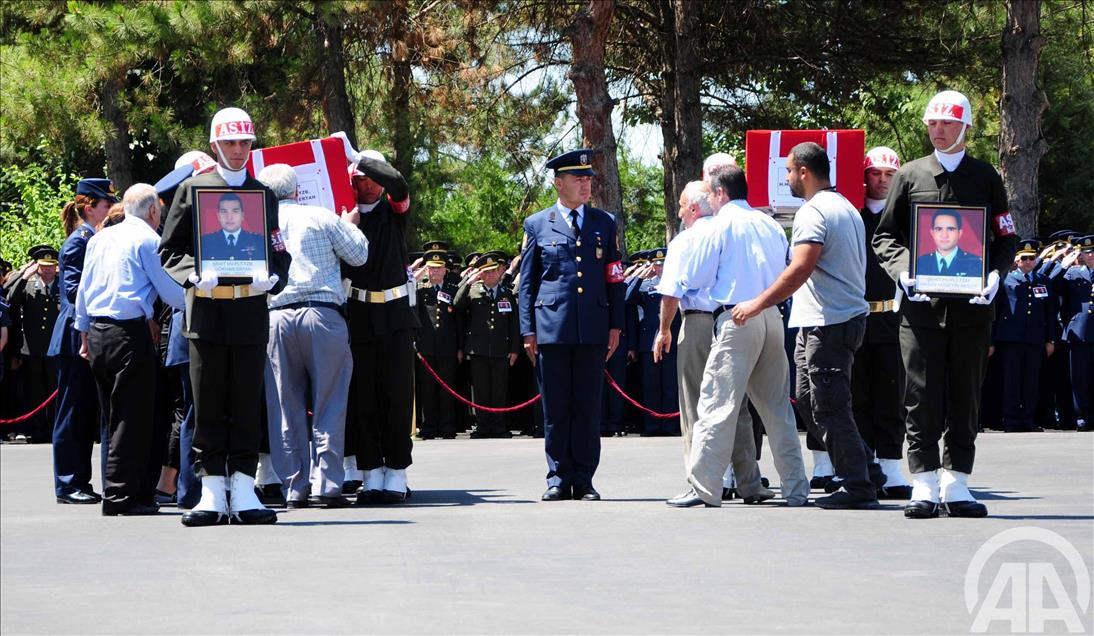 SEHIT PILOTLARIMIZI UGURLUYORUZ