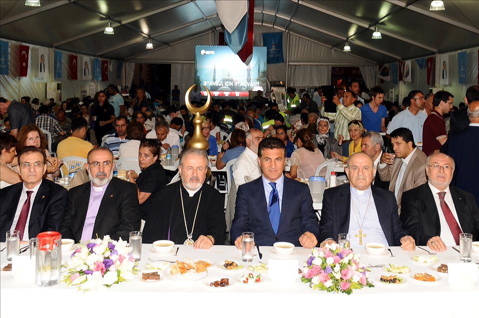 SEMAVI DINLERIN TEMSILCILERI, IFTARDA BULUSTU