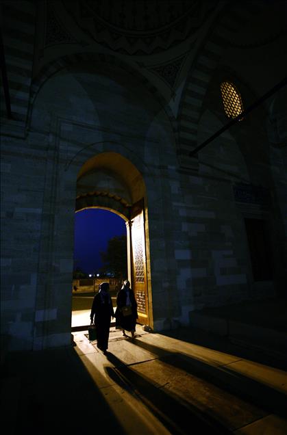 ISTANBUL'DA BERAT KANDILI