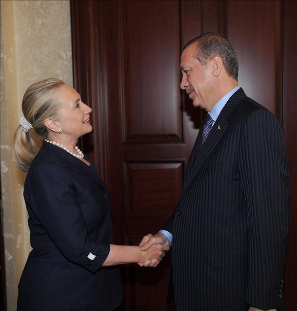 DAVUTOGLU-CLINTON 12