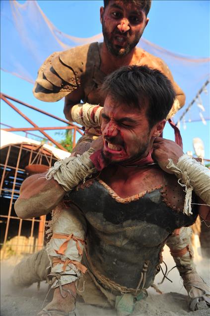 YERLI ''SPARTAKUSLER'' ARENAYA CIKIYOR