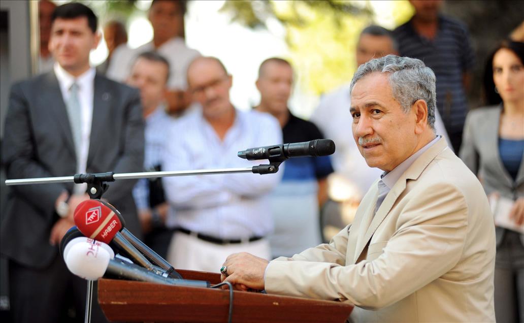 BASBAKAN YARDIMCISI BULENT ARINC