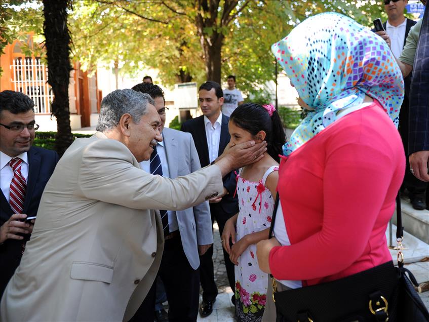 BASBAKAN YARDIMCISI BULENT ARINC