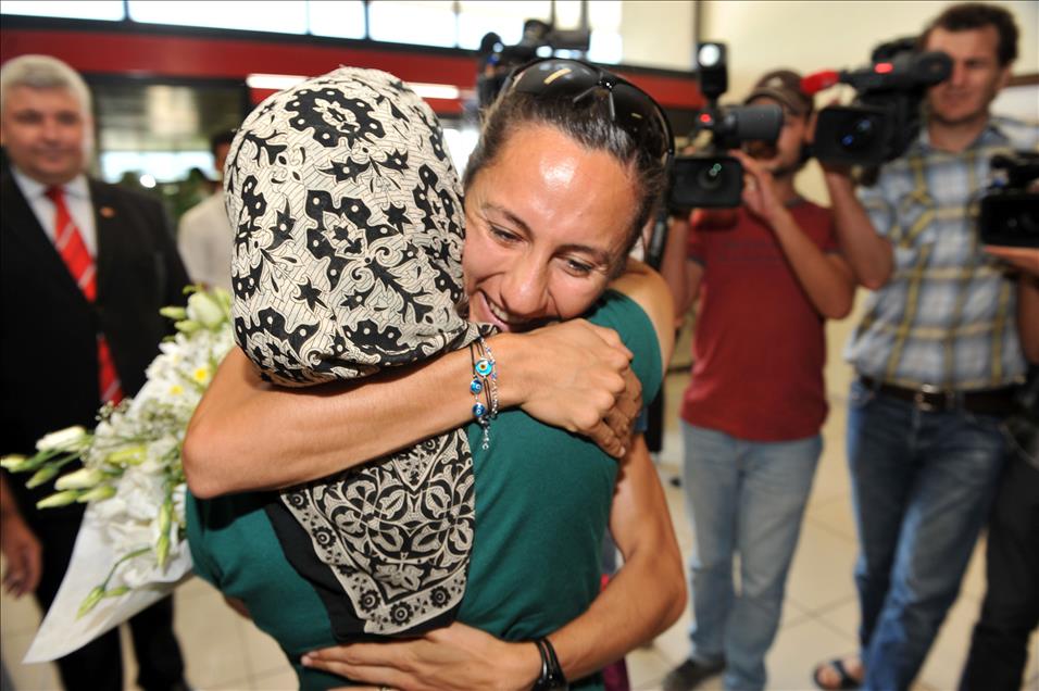 OLIMPIYATTA ALTIN MADALYA KAZANAN ASLI CAKIR ALPTEKIN ANTALYA'DA