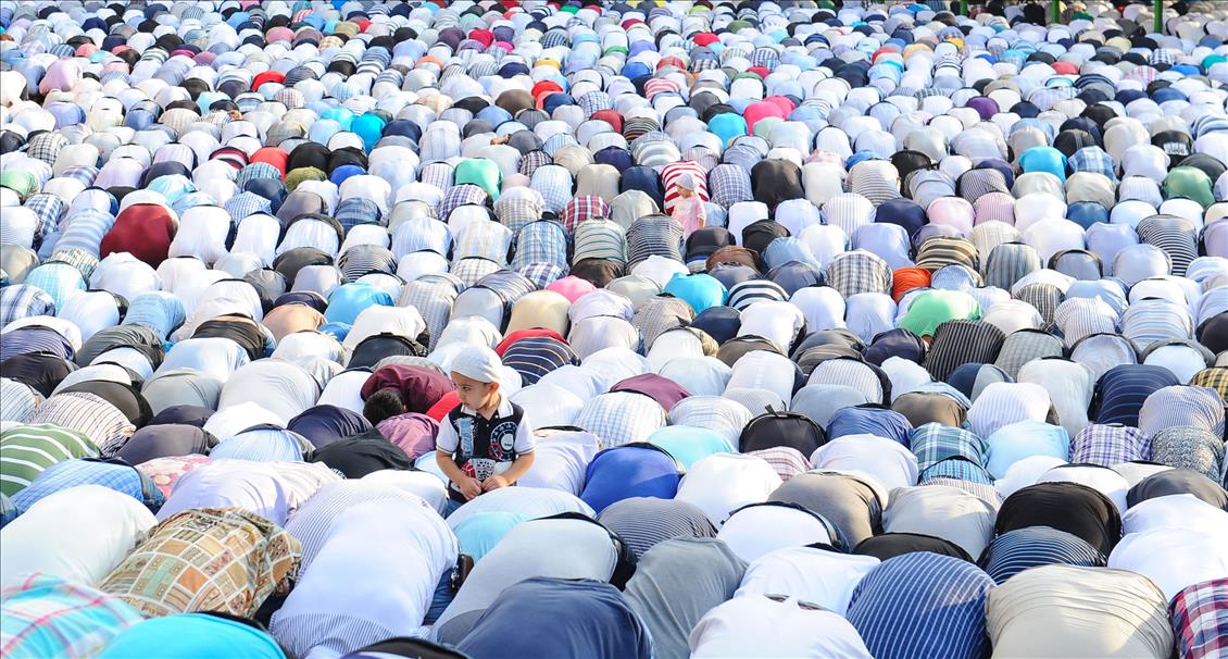 AZERBAYCANDA BAYRAM NAMAZI