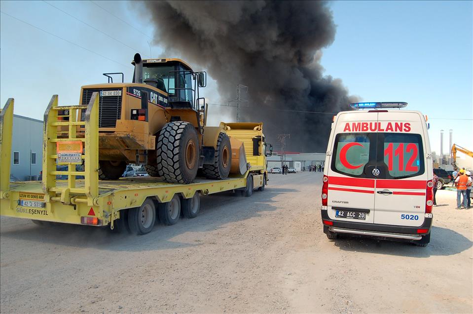 KONYA'DA BIR ENTEGRE TESIS INSAATINDA YANGIN CIKTI