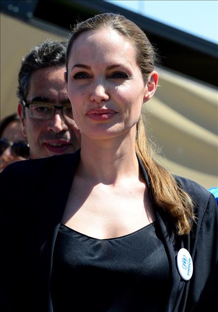 ANGELINA JOLIE, SURIYELI SIGINMACILARI ZIYARET ETTI