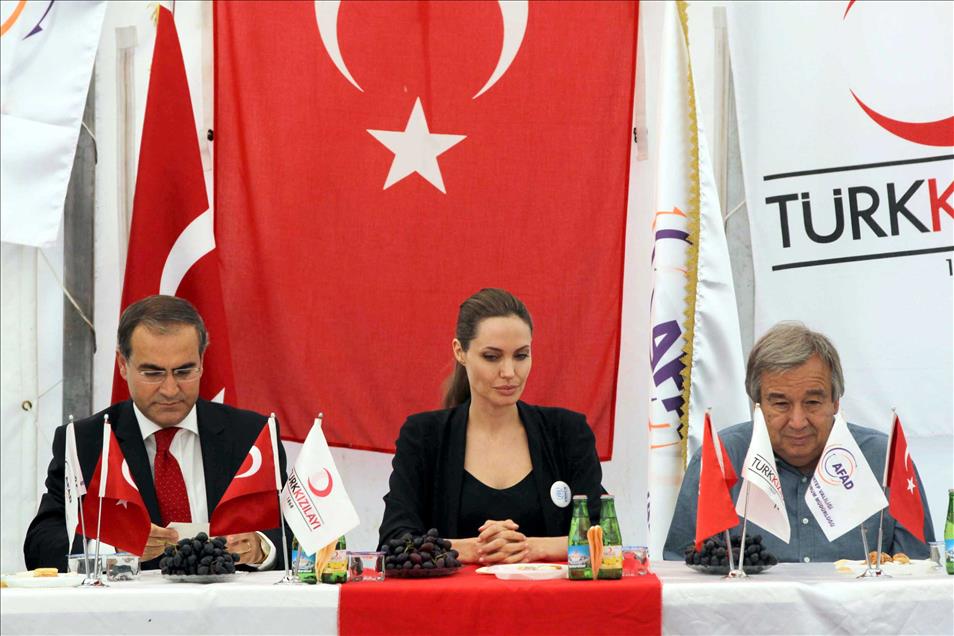 BM OZEL TEMSILCISI UNLU AKTRIS ANGELINA JOLIE, ISLAHIYE'DE