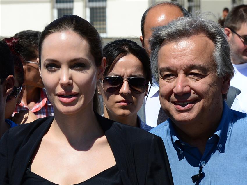 ANGELINA JOLIE, SURIYELI SIGINMACILARI ZIYARET ETTI
