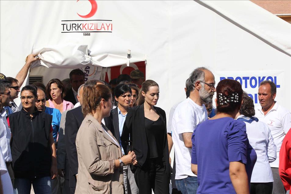 BM OZEL TEMSILCISI UNLU AKTRIS ANGELINA JOLIE, ISLAHIYE'DE