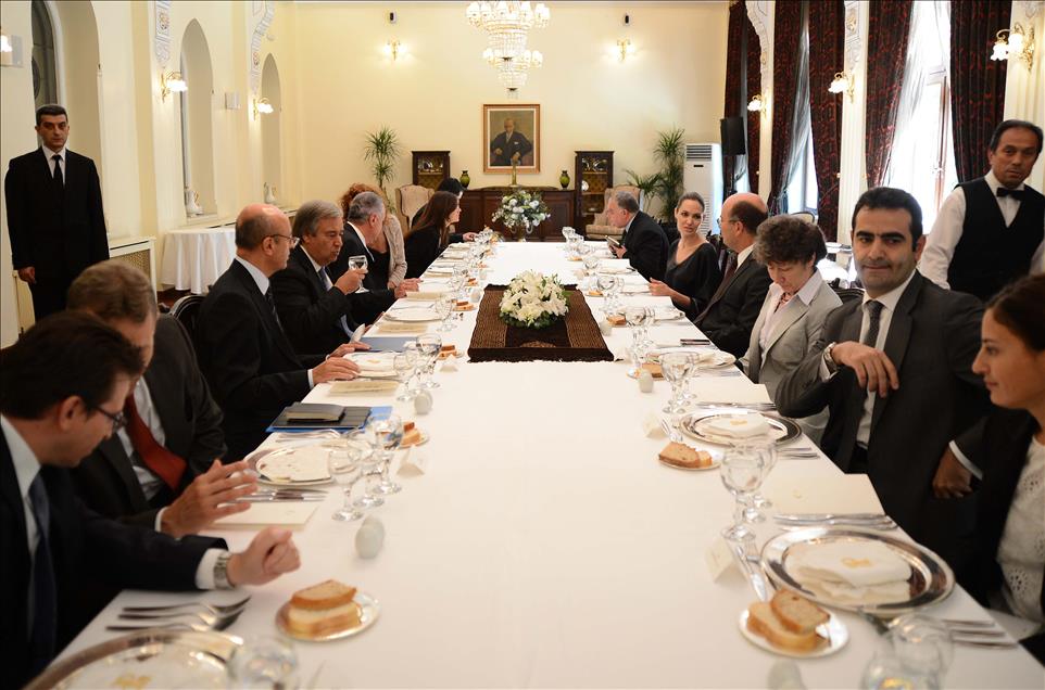 BMMYK OZEL TEMSILCISI ANGELINA JOLIE