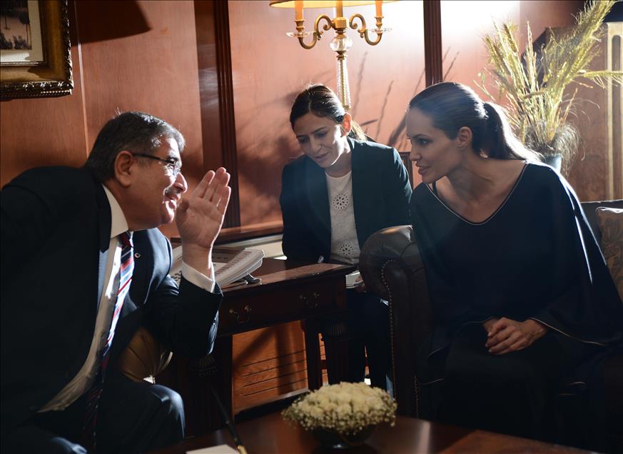 BMMYK OZEL TEMSILCISI ANGELINA JOLIE