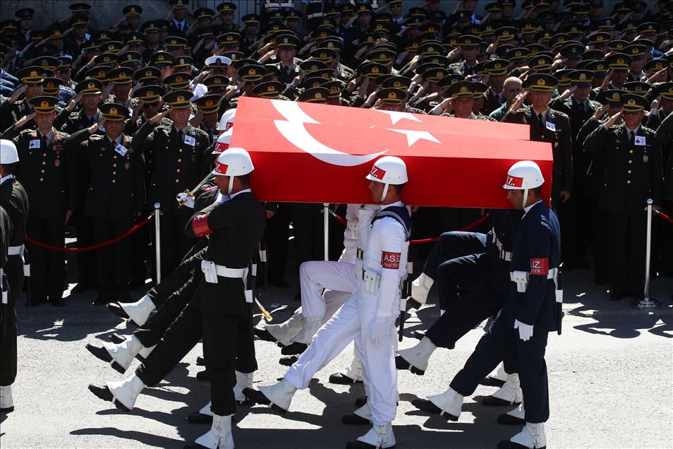 SEHITLERIMIZI UGURLUYORUZ