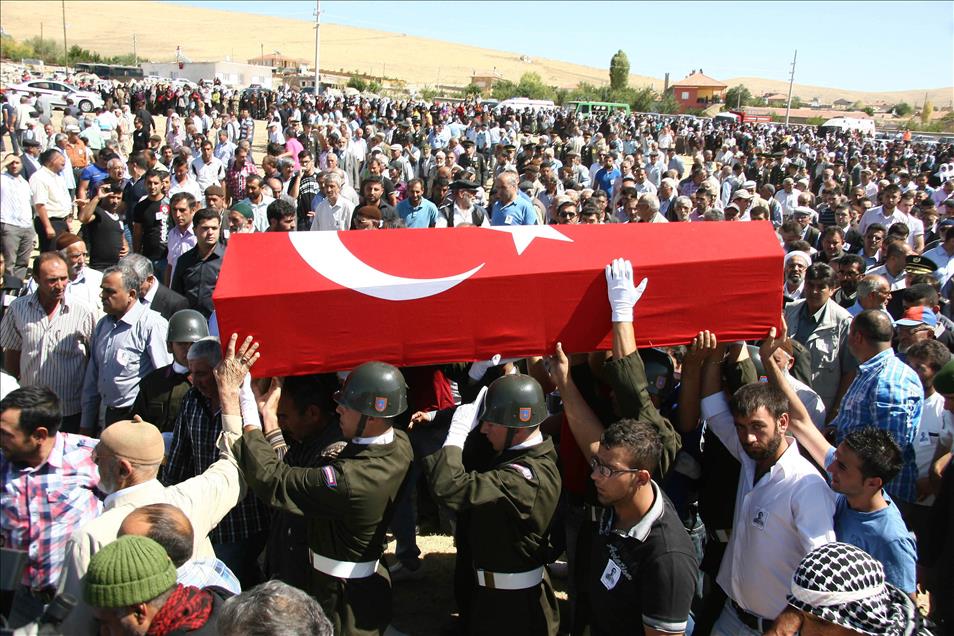 SEHITLERIMIZI UGURLUYORUZ