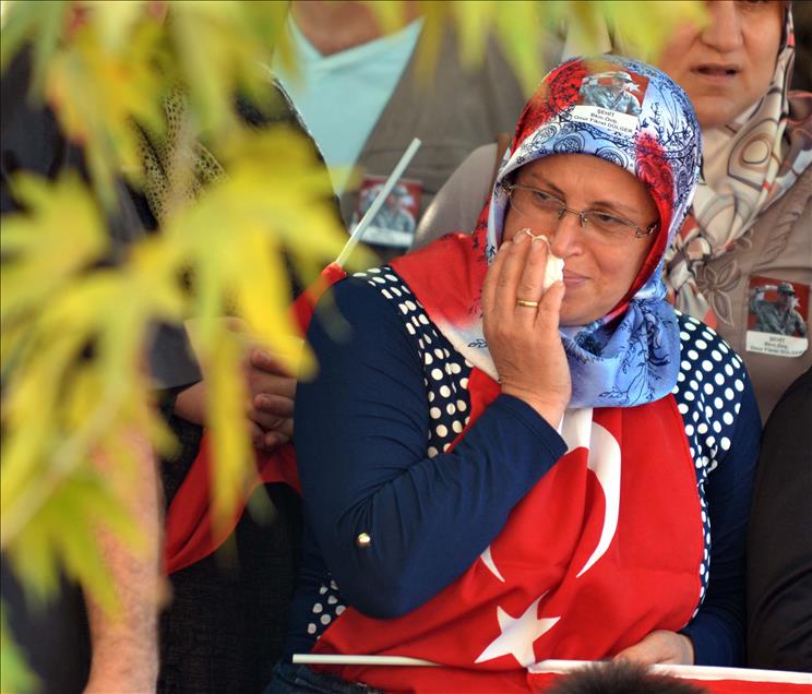 SEHITLERIMIZI UGURLUYORUZ