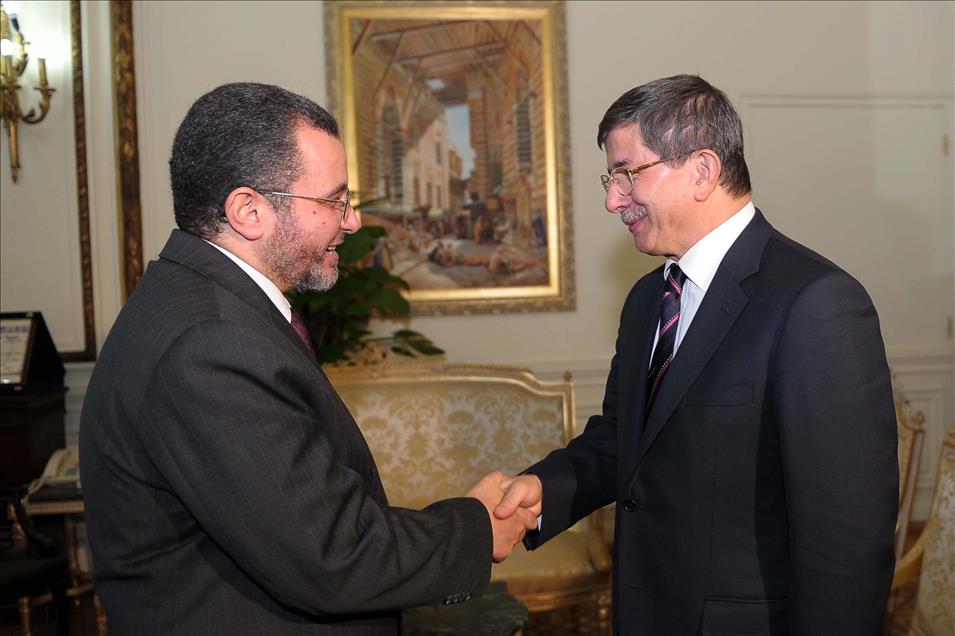 TURKIYE DISISLERI BAKANI DAVUTOGLU, KANDIL ILE GORUST