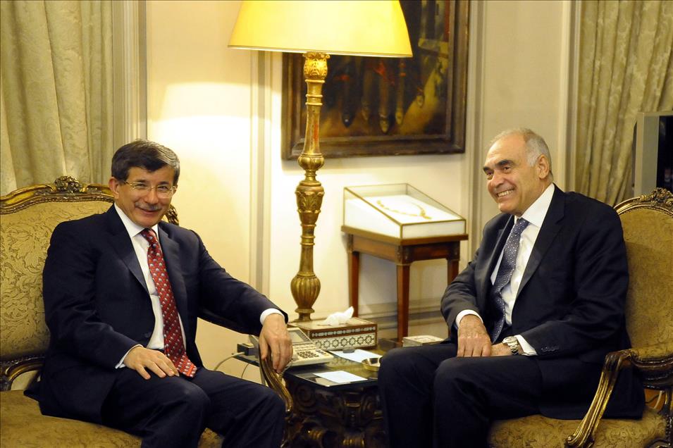 DISISLERI BAKANI AHMET DAVUTOGLU, KAHIRE'DE
