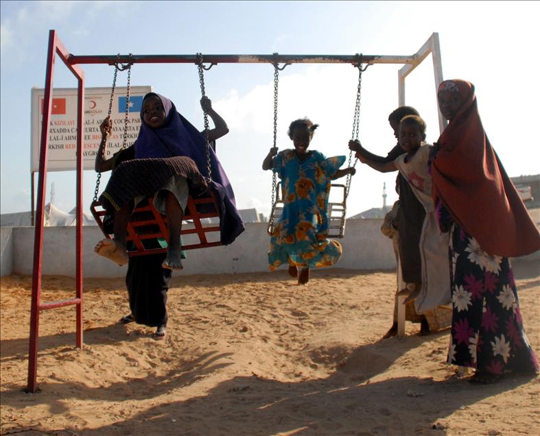 TURK KIZILAYI SOMALI'NIN KALBINI FETHETTI
