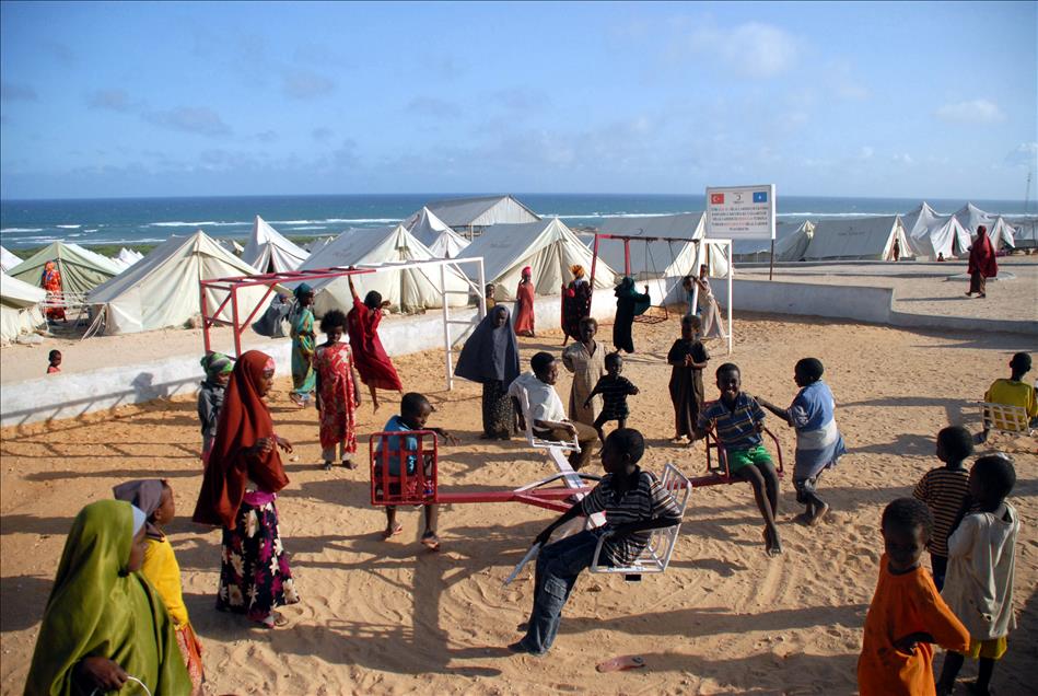 TURK KIZILAYI SOMALI'NIN KALBINI FETHETTI