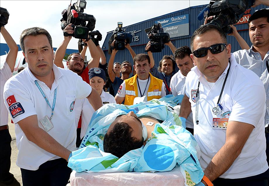 TURKIYE'NIN ILK DORT SEDYELI AMBULANS UCAGI