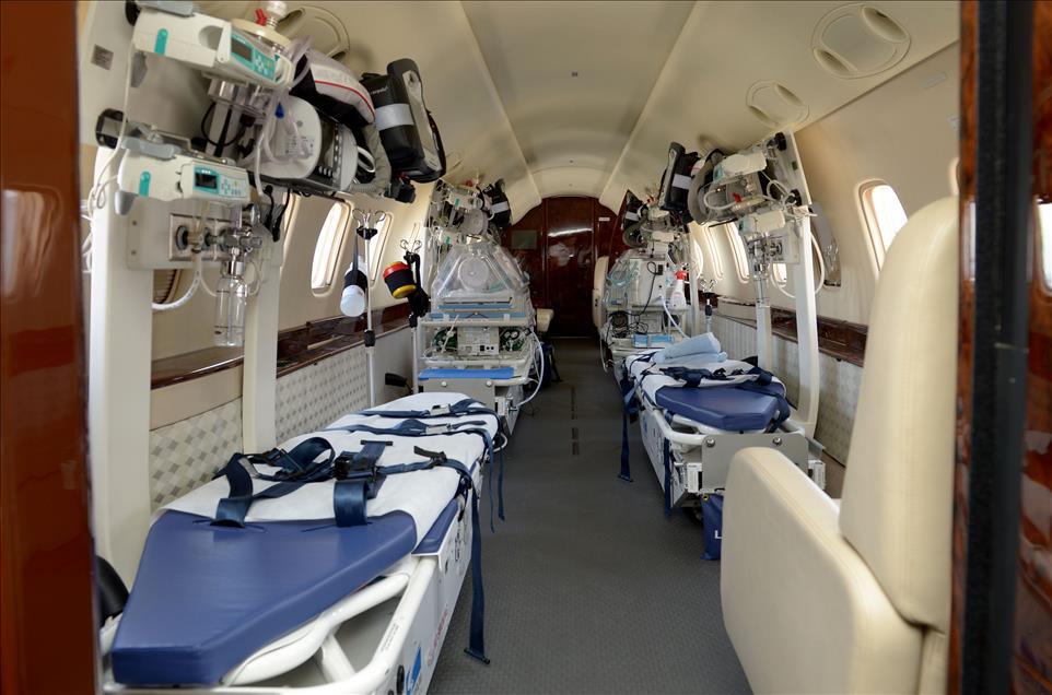 TURKIYE'NIN ILK DORT SEDYELI AMBULANS UCAGI