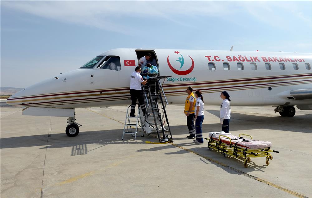 TURKIYE'NIN ILK DORT SEDYELI AMBULANS UCAGI